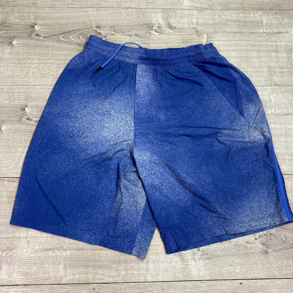 Lululemon Shorts Mens M Blue Bermuda Drawstring Elastic Waist Pockets Stretch